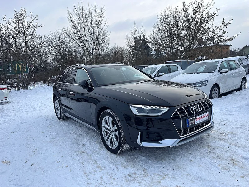 Audi A4 allroad (B9), kombi, pohled zepředu a z boku