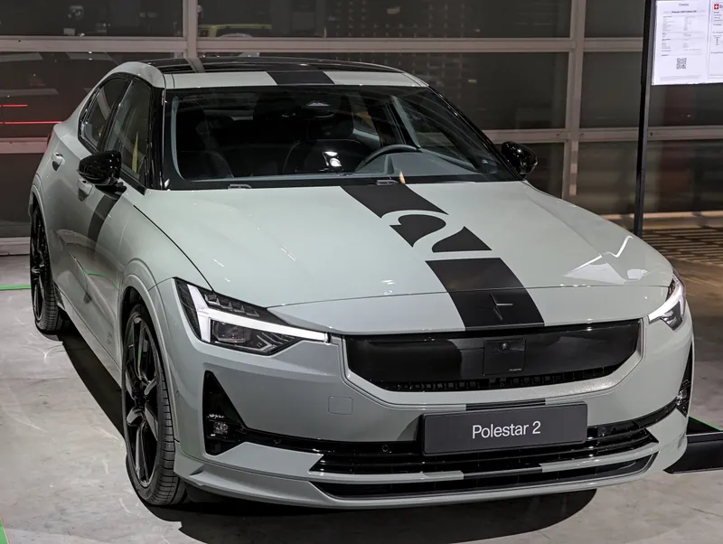 Polestar 2, pohled zepředu